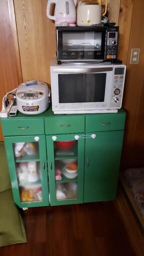 リメイク 緑の食器 棚