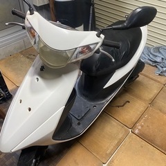 少し値下げしました。アドレスv50   部品取り