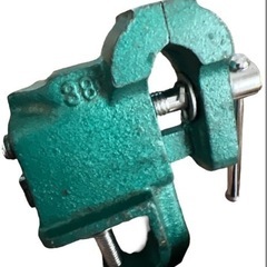 ラッキー ベンチバイスの画像