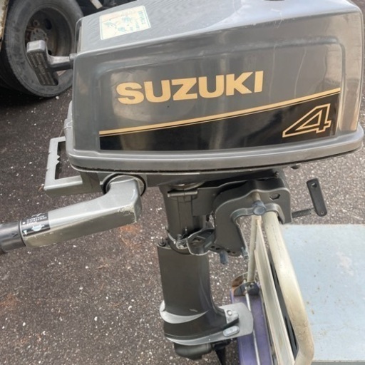 スズキ 小型船舶用船外機 4DT4 4ps/5000RPM