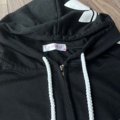 adidas 韓国服の画像