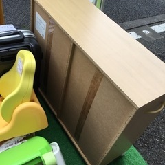 本棚(キャスター付き)の画像
