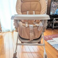 Combiのハイ＆ローチェア（ロアンジュRU490）の画像