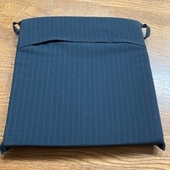 座布団4枚の画像