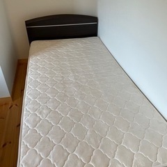 ベッド
