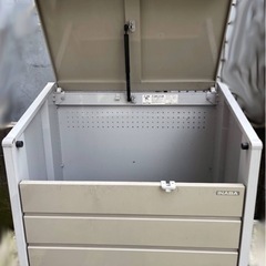 屋外用ゴミ保管庫の画像