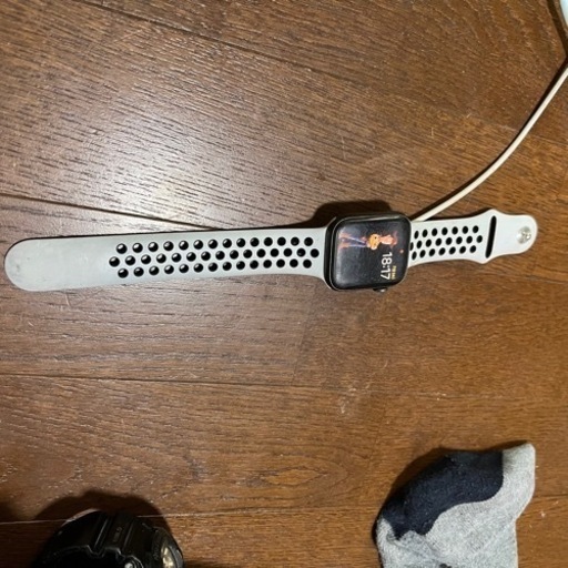 アップルウォッチ　Apple Watch SE 腕時計