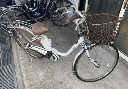 地域限定送料無料　ビビ　DX　8,9AH　子供乗せ　白　神戸市　電動自転車 地域限定送料無料 ビビ DX 8,9AH 子供乗せ シルバー 神戸市 電動自転車