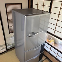 商談中　2010年製　SANYO冷蔵庫255L  の画像