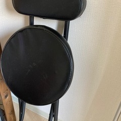 折りたたみ 黒 イスの画像
