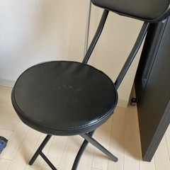 折りたたみ 黒 イスの画像