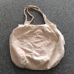 白いレースバッグの画像