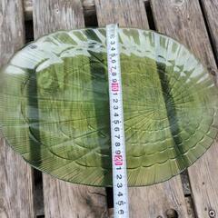 🥗ガラス製大皿　グリーンの画像