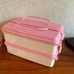 タッパーや弁当箱の画像