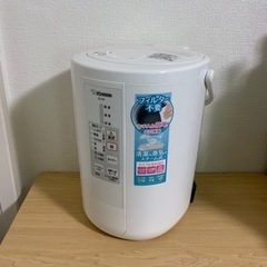 加湿器  2019年製