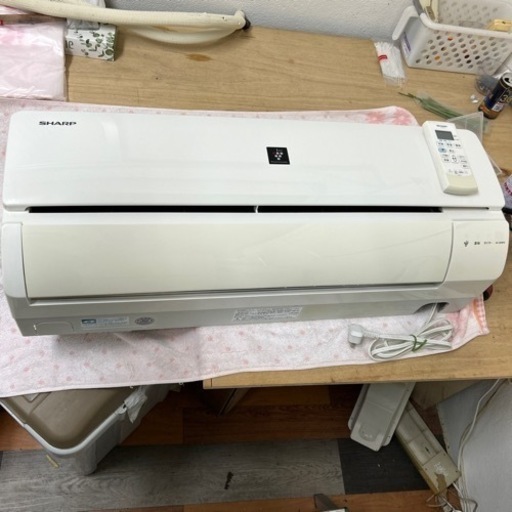 SHARP 冷暖房エアコン　交渉中です2.2k 標準の設置まで致します。
