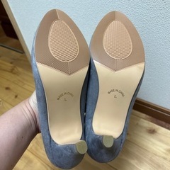 新品・未使用　リボン&パール付きパンプスの画像