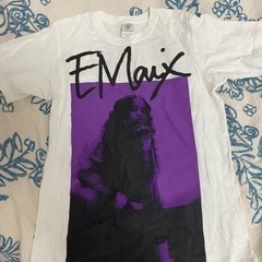 Ella Mai ライブTシャツ