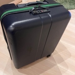【値下げ】機内持ち込みサイズスーツケース