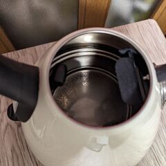 ラッセルホブス 電気ケトル オフホワイトの画像