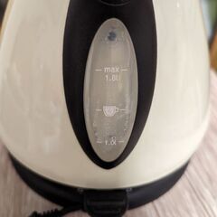ラッセルホブス 電気ケトル オフホワイトの画像