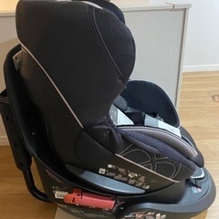 チャイルドシート　エールべべクルット4s 回転式の画像