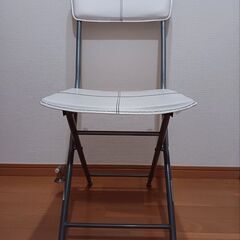 ニトリ椅子の画像