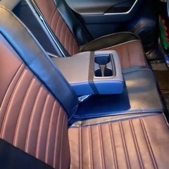 RAV4シートカバー前後の画像