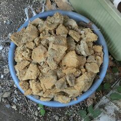 【陶芸,土壁,竈】粘土 (黄色と灰色の粘土質の土)　 陶芸、釜戸づくり、古民家の土壁修復にいかがでしょうか？【無料】※常時受付中ですの画像