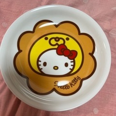ポンデライオンのハローキティーカレー皿②