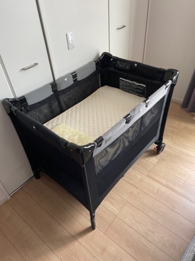 カトージ　New Yorkbaby プレイヤード　ベビーベッド　布団&枕付き