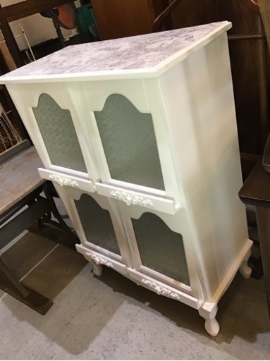 フラップシェルフ