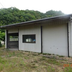 鉄骨のガレージ（物置） 格安でお譲りします　（値下げ第一弾です）