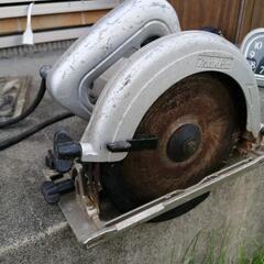 マキタと日立工機の丸ノコの画像