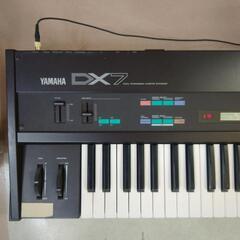 YAMAHA　DＸ7　シンセサイザーの画像