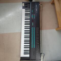 YAMAHA　DＸ7　シンセサイザー