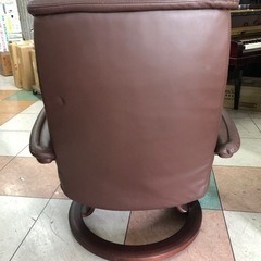 ⭐️値下げしましま⭐️?本革EKORNES?リクライニングチェアーオットマン付?️