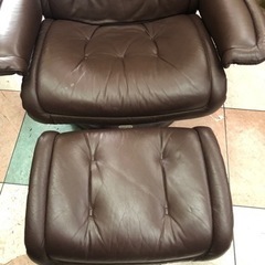 ⭐️値下げしましま⭐️?本革EKORNES?リクライニングチェアーオットマン付?️