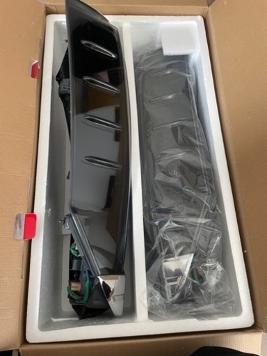 ヴォクシー テールランプ 80