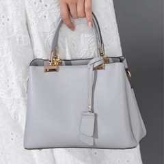 ハンドバッグ　グレー　Edit Sheenの画像