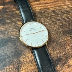 【引っ越しの為整理、急募】ダニエルウェリントン 腕時計 替えベルト付き  Classic 40MM クラシック DW00500002 Daniel Wellingtonの画像
