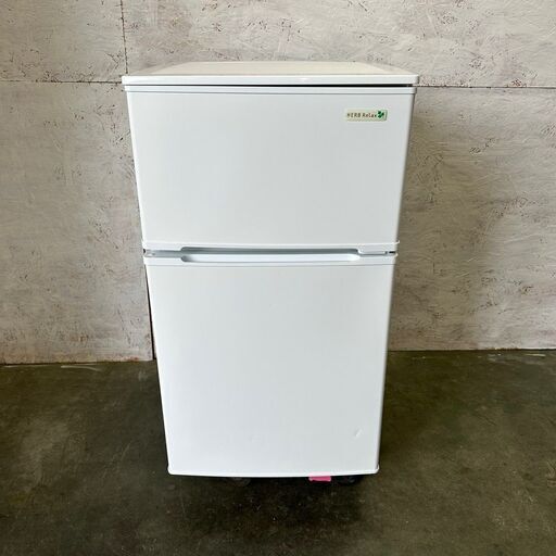 【YAMADA】ヤマダ 2ドア冷凍冷蔵庫 容量90L 冷凍室28L 冷蔵室62L YRZ-C09B1 2018年製
