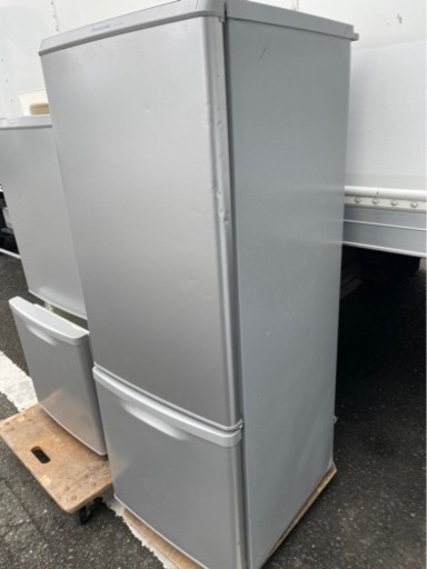 福岡配送無料　パナソニック Panasonic NR-B17AW-S [パーソナル搭載冷蔵庫 (168L・右開き) 2ドア シルバー]