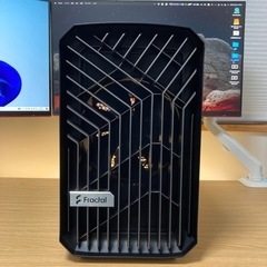 Fractal Design Torrent Nano Black Solid ミニタワー型の画像