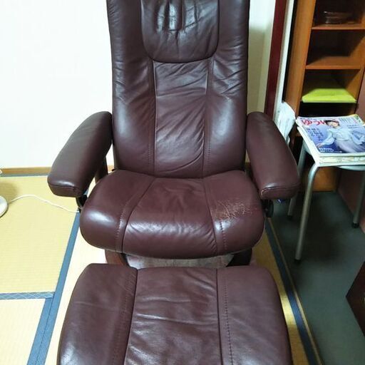 EKORNESのリクライニングチェア　オットマン付