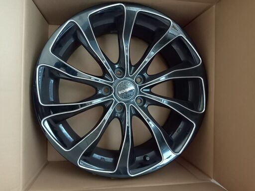 ブリジストン balminum T10 18x7.5 5穴 114.3 inset53