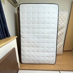 セミダブルベッドフレーム(引き出し付き)の画像