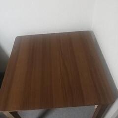 テーブル　サイズ73ｘ73ｘ80