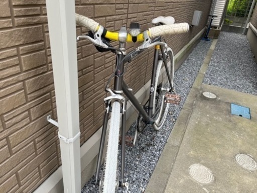 自転車、　FUJIクロスバイク