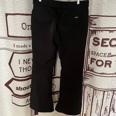 【取引中】スノーボードウェアSサイズの画像